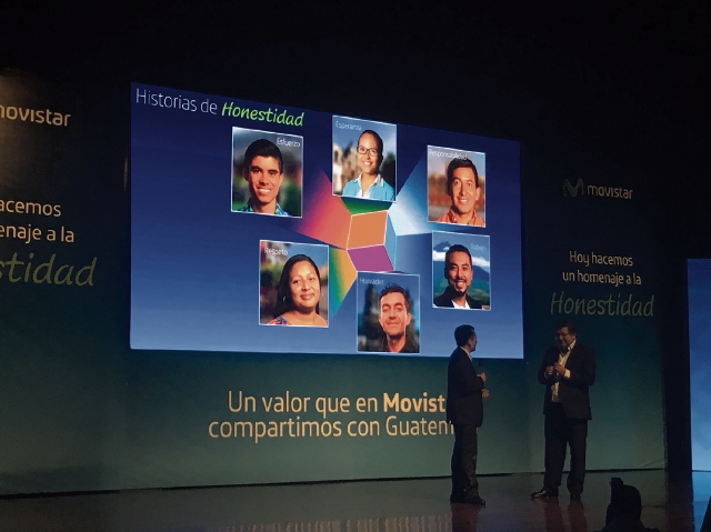 Ejecutivos de Movistar dieron a conocer los resultados de la campaña de honestidad. Destacaron la actuación de la población.(Foto Prensa Libre: Hemeroteca PL)