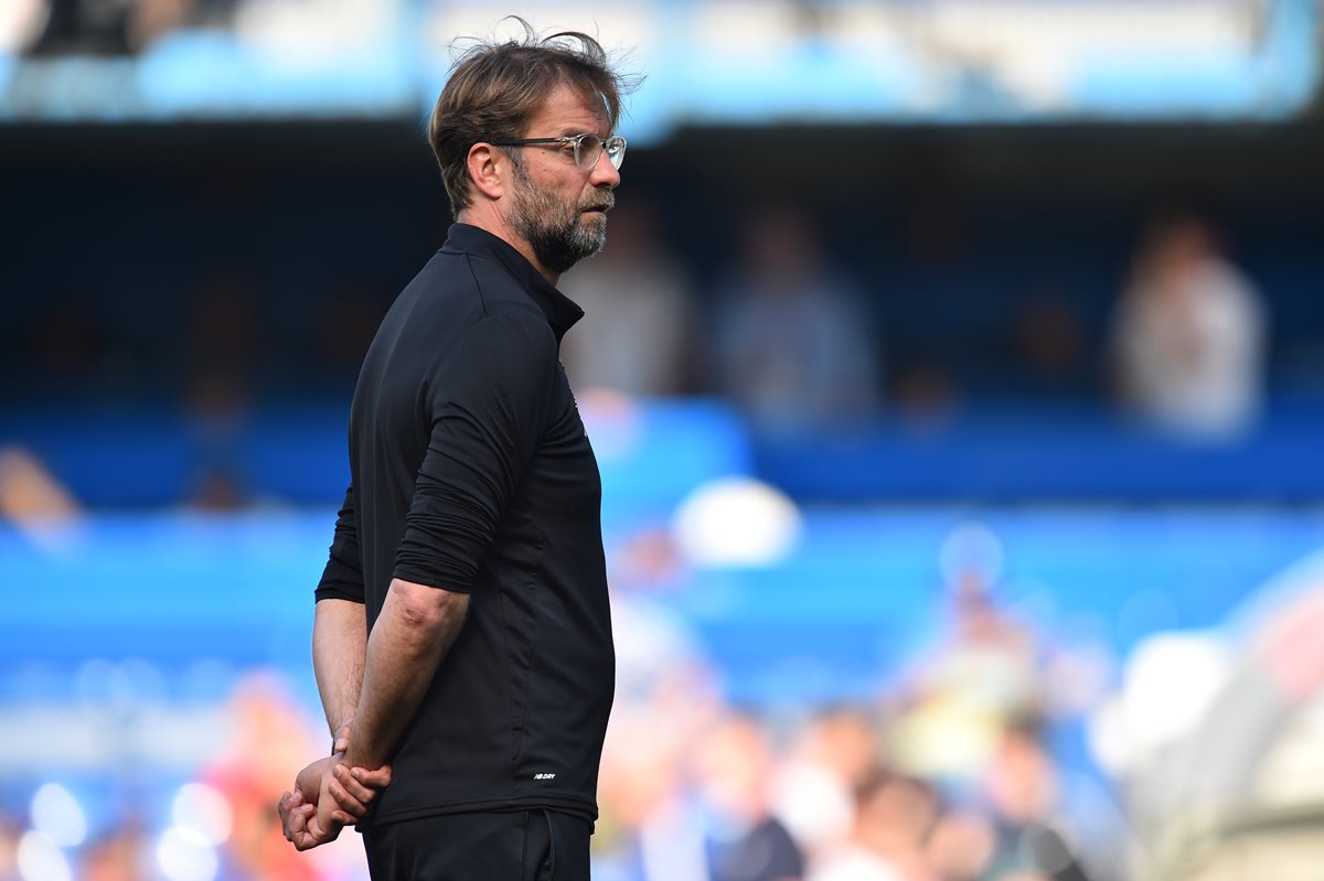 Jurgen Klopp confía en que el Liverpool conseguirá el pase a la Liga de Campeones de Europa 2018-2019. (Foto Prensa Libre: AFP)
