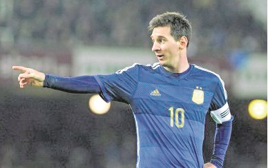 En el Mundial del 2014, Messi fue elegido como el Jugador Más Valioso, pero fue cuestionado en las redes sociales. (Foto Prensa Libre: Hemeroteca PL)