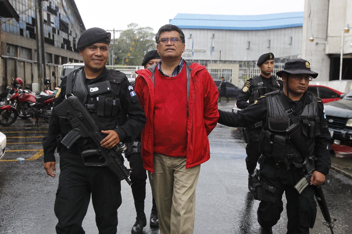 El alcalde de Chinautla Arnoldo Medrano a dicho que su detención es un caso político. (Foto Prensa Libre: Hemeroteca PL)