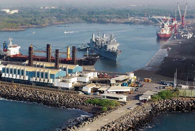 En mayo empezará a operar una ruta marítima entre Puerto Quetzal Escuintla con el puerto de Chiapas México, según los acuerdos entre ambas autoridades,  (Foto Prensa Libre: Hemeroteca) 