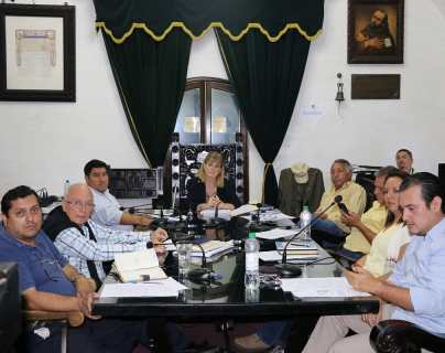Concejal pide renuncia de corporación municipal de Antigua Guatemala