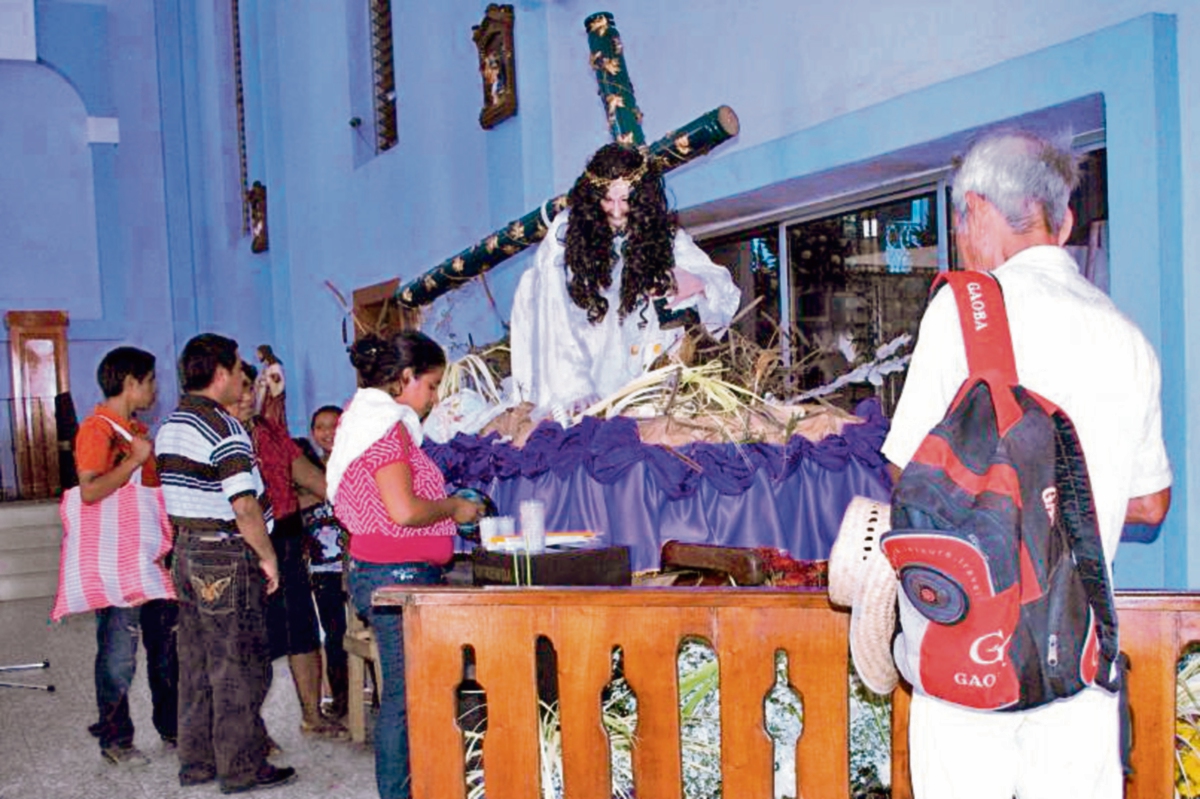 Este año el Señor de las Tres Caídas, de Tecún Umán, San Marcos, recibió  a unos 50 mil romeristas. (Foto Prensa Libre: Édgar Octavio Girón Castillo)