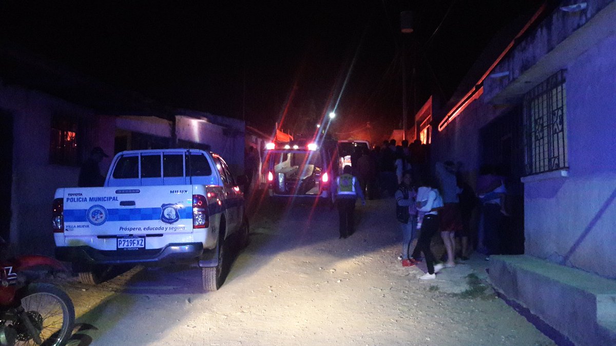 Lugar donde fueron asesinados dos menores en la zona 6 de Villa Nueva. (Foto Prensa Libre: Dalia Santos).