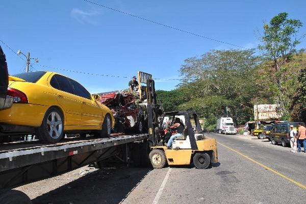 Los carros en buen estado y chocados son trasladados a Bárcenas,  Villa Nueva.
