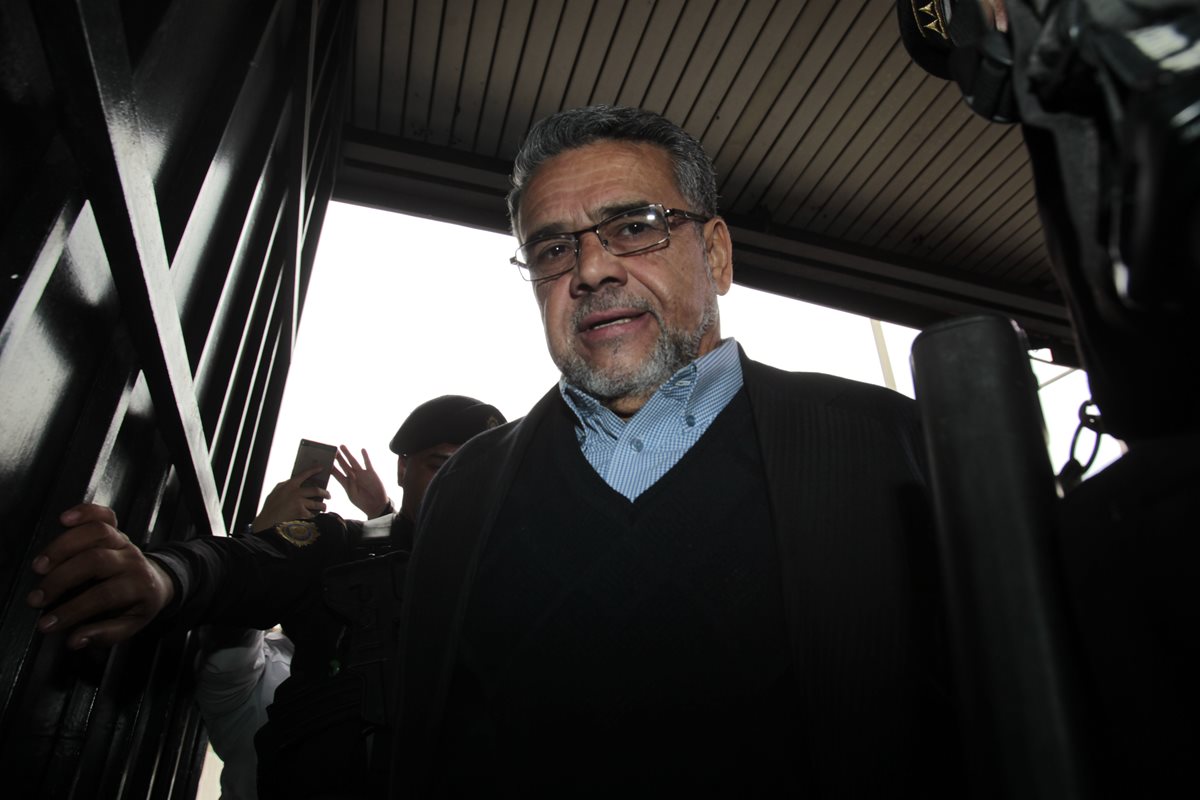 El exdiputado Manuel Barquín debe enfrentar juicio por cuatro delitos. (Foto Prensa Libre: Hemeroteca PL)