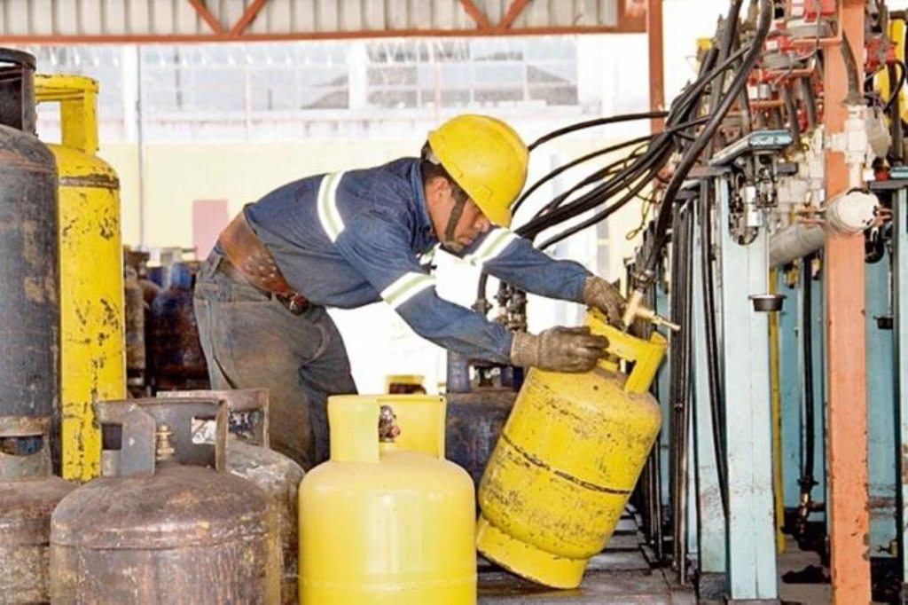 El MEM mantiene su postura que precios del gas deben bajar porque no se justifica alza aplicada desde noviembre. (Foto Prensa Libre: Hemeroteca PL)
