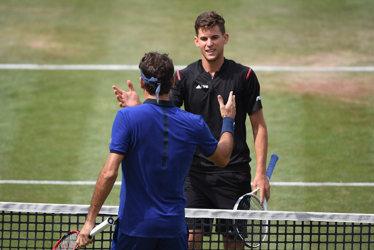 Thiem está tomando costumbre de eliminar a Federer en las grandes citas. (Foto Prensa Libre: EFE)