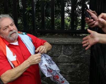 Lula afirma que optará a la Presidencia en el 2018 en declaración ante la Policía