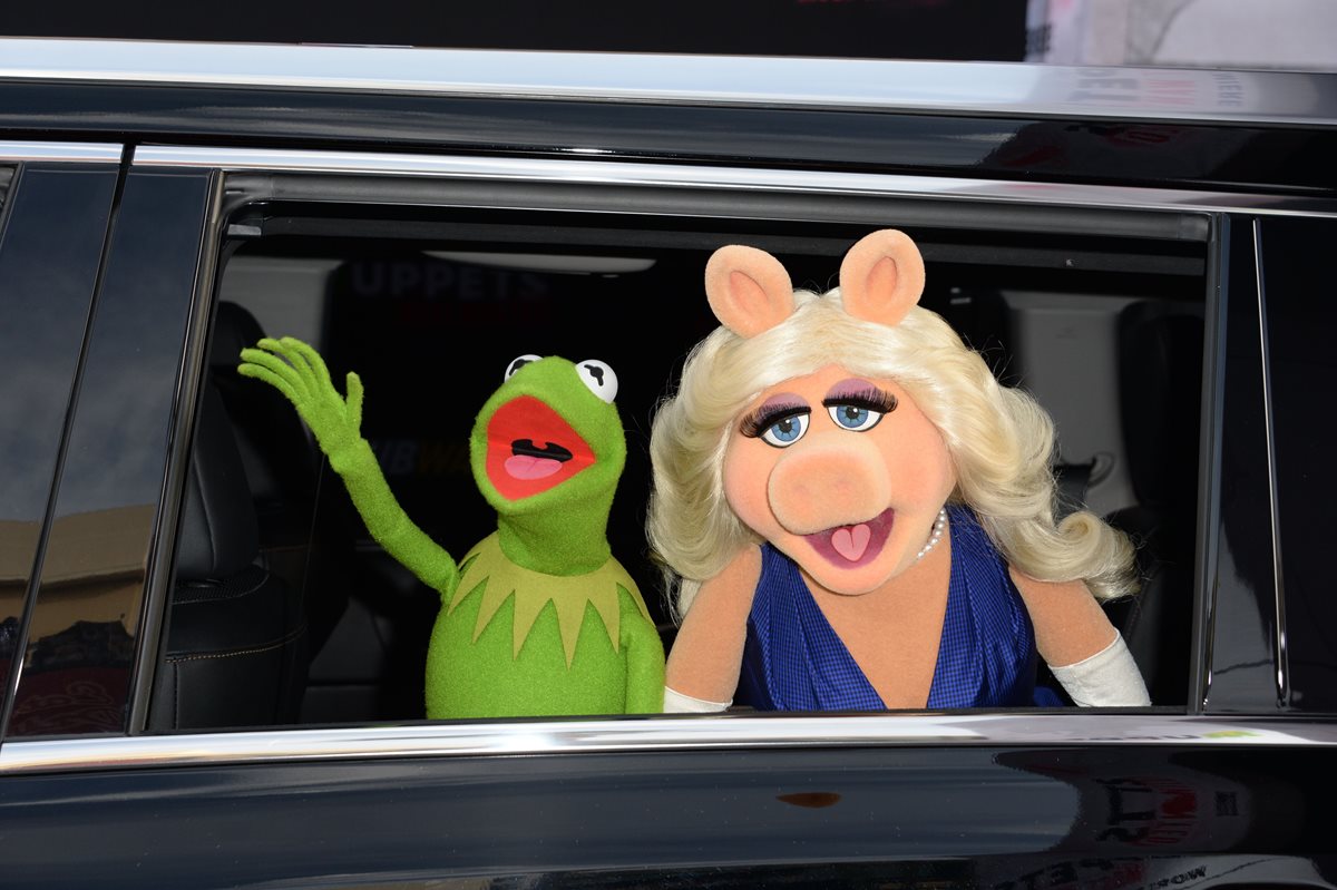 Una de las parejas más conocidas en el cine y la televisión, la Rana René y Piggy anunciaron su separación. (Foto Prensa Libre: AFP)