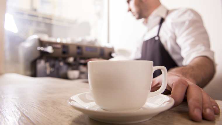 La fuerte caída de precios internacionales del café en los mercados internacionales no incide en el monto que paga el consumidor. (Foto Prensa Libre: Shutterstock)