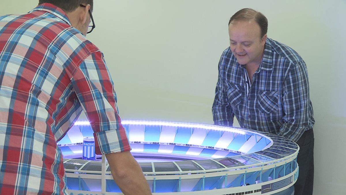 Artista transforma en “futillos”s los emblemáticos estadios argentinos