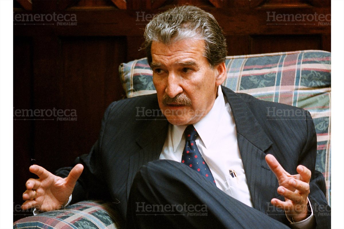 01/03/1995 Entrevista al presidente Ramiro de León Carpio. (Foto: Hemeroteca PL)