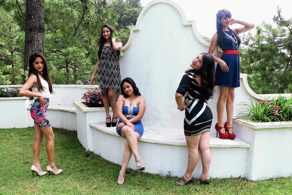Cinco candidatas aspiran al cetro de Señorita San Cristóbal Verapaz, en Alta Verapaz (Foto Prensa Libre: Eduardo Sam Chun)
