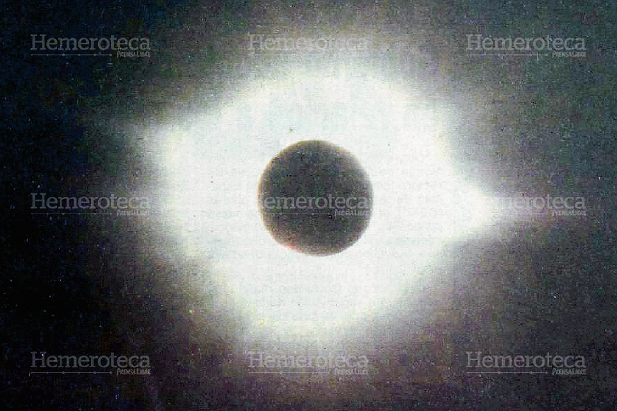 Foto del eclipse total de Sol, captada por César Espinoza en 1991. (Foto: Hemeroteca PL)