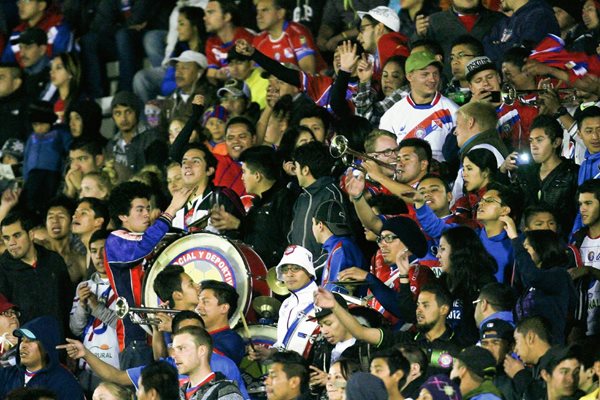 La afición quetzalteca es la que más asiste a apoyar a su equipo cada semana. (Foto Prensa Libre: Norvin Mendoza)