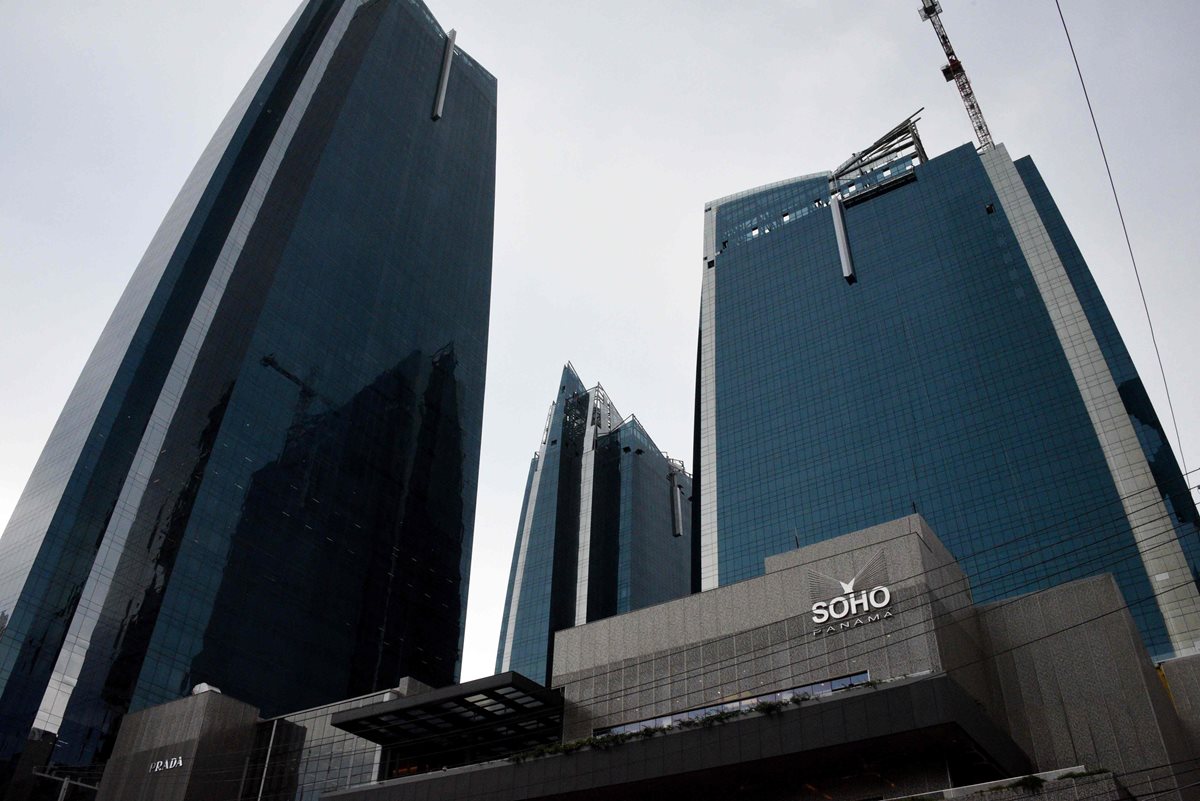 Vista del centro comercial Soho Mall, del grupo Waked. (Foto Prensa Libre: AFP)