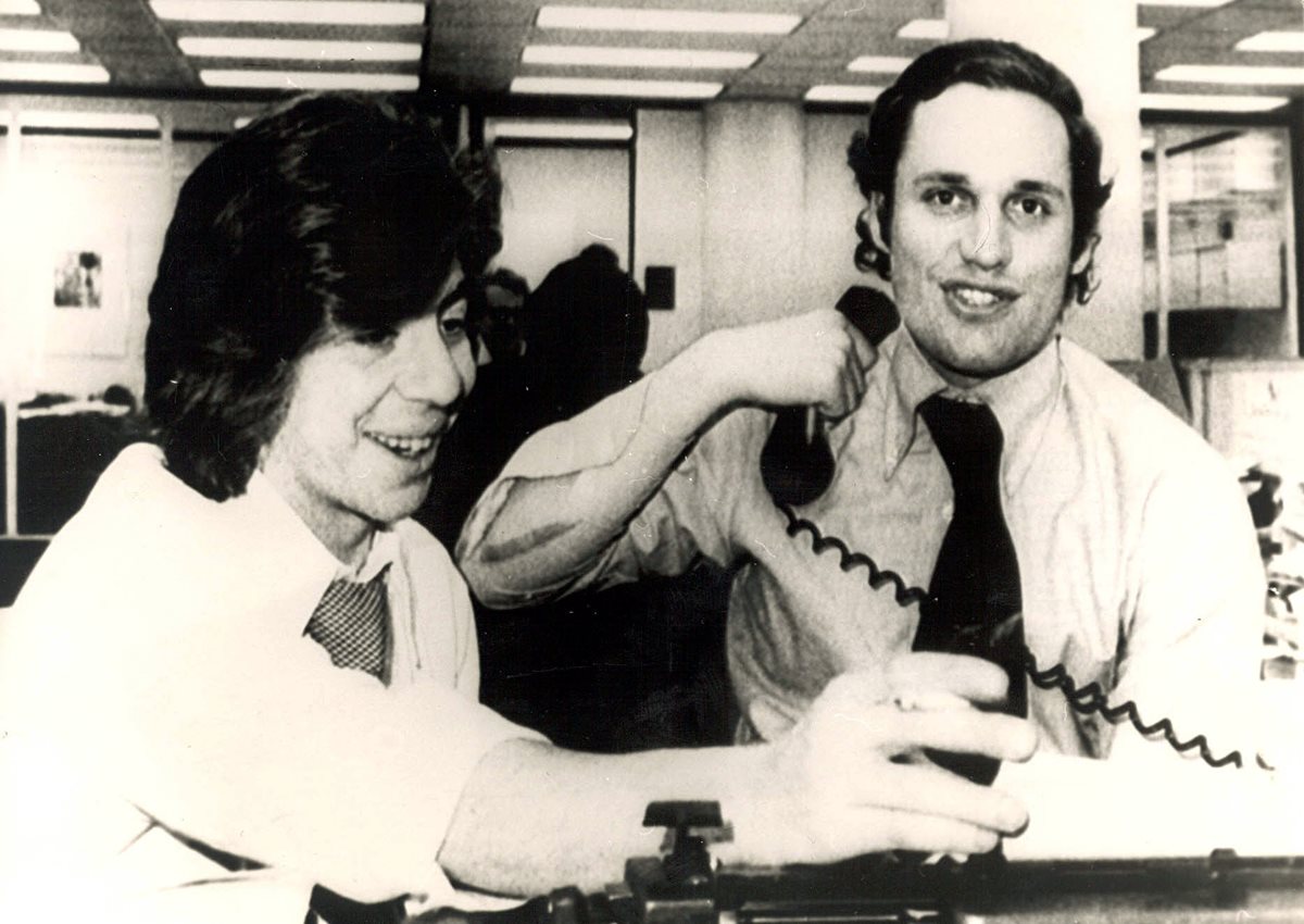 Los periodistas del The Washington Post Bob Woodward y Carl Bernstein dieron a conocer el espionaje al partido Demócrata. (Foto: Hemeroteca PL)