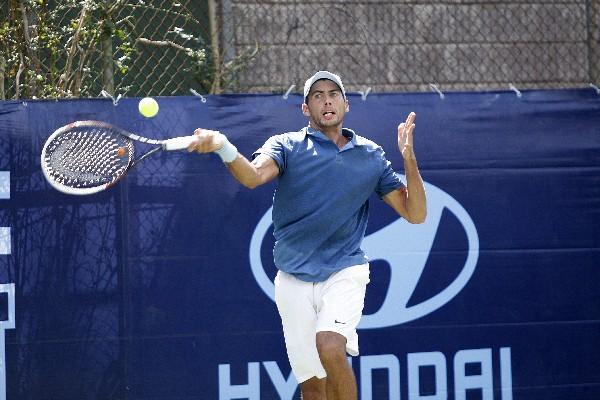 Christopher Díaz avanza con fortaleza en el Gatorade Open – Prensa Libre