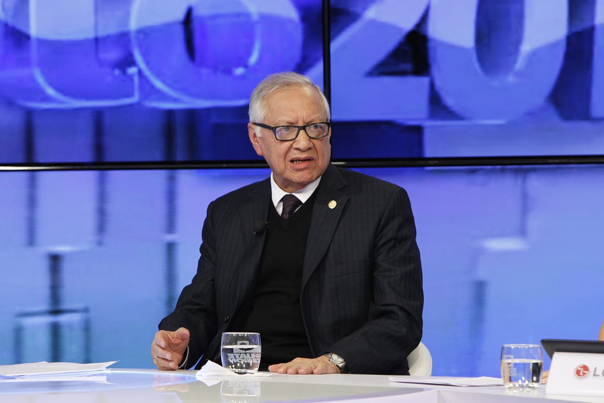 Maldonado Aguirre permanecerá internado en el Centro Médico Militar hasta que se le dé de alta. (Foto Prensa Libre: Hemeroteca PL)