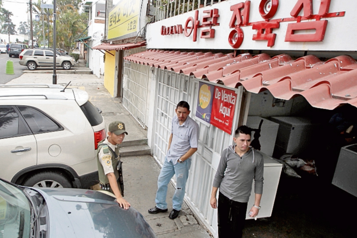 KOREA TOWN, situado en la calzada Roosevelt, editó un mapa sobre los servicios que ofrece. (FOTO PRENSA LIBRE:Alvaro Interiano)