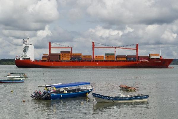 Puerto de Buenaventura, en Colombia, país que está emergiendo económicamente detrás de los países emergentes. (Foto Prensa Libre: AFP)