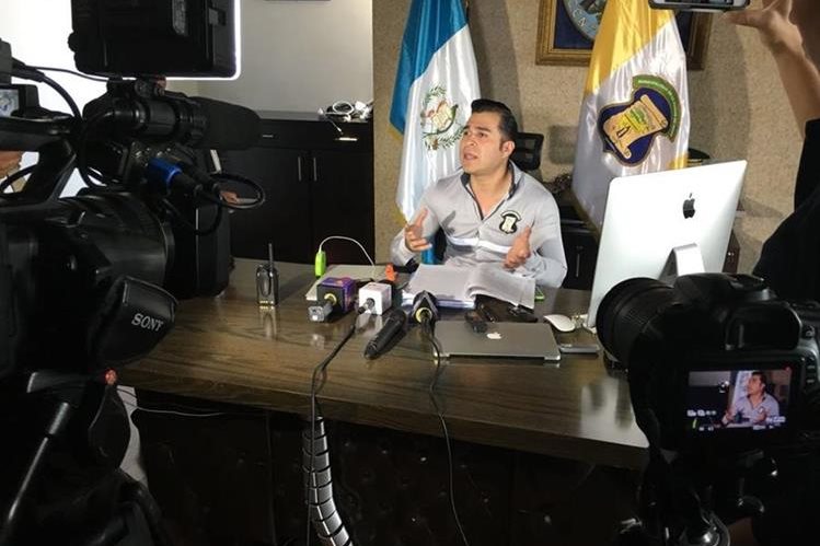 El alcalde de Mixco enfrenta una proceso de antejuicio por una denuncia promovida por el gobernador de Guatemala. (Foto Prensa Libre: Hemeroteca PL)