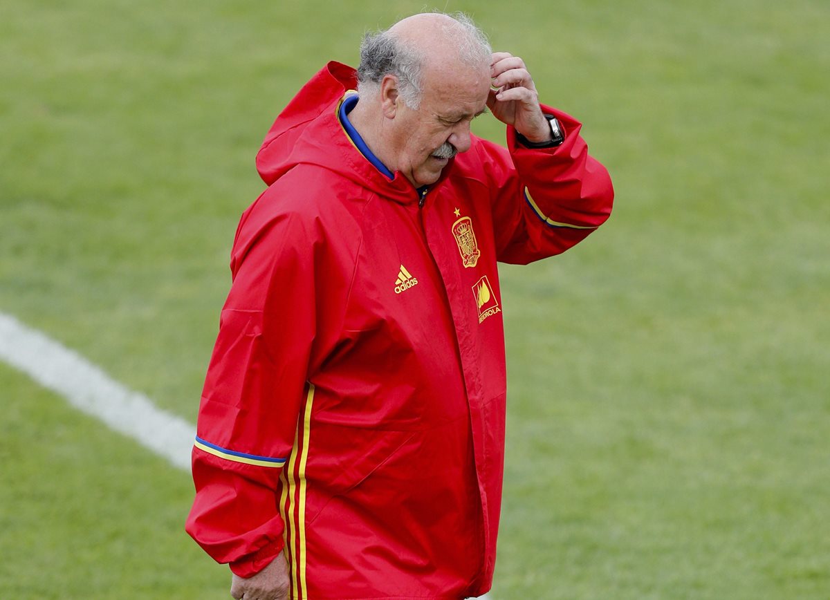 Del Bosque, entrenador de España, salió en defensa de Pedro luego de sus polémicas declaraciones. (Foto Prensa Libre: EFE)