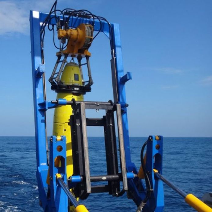 El REMUS se utilizó en el pasado para localizar los restos del avión de Air France que se estrelló cerca de la costa de Brasil en 2009. INSTITUCIÓN OCEANOGRÁFICA WOODS HOLE (WHOI)