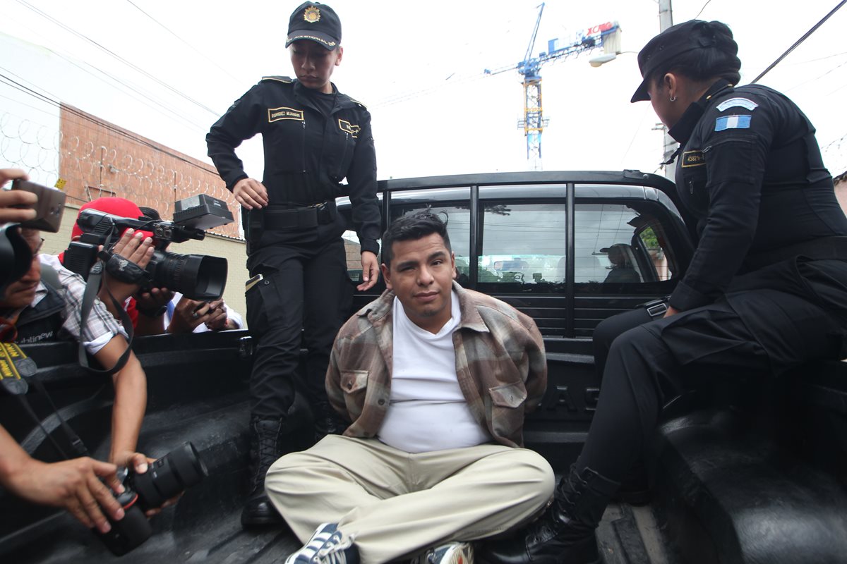 Luis Diego Herrera Sarti es trasladado a Tribunales luego de ser detenido el pasado 4 de octubre. (Foto Prensa Libre: Hemeroteca PL).