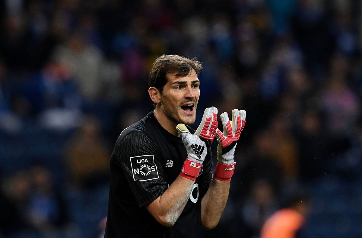 Iker Casillas regresó a la titularidad con el FC Porto el pasado domingo en la liga portuguesa, luego de la goleada del Liverpool a su equipo en la Champions League. (Foto Prensa Libre: AFP)