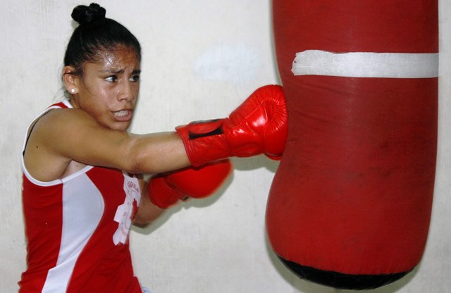 Leilany Noshbet Reyes Moreno, captada en uno de sus entrenamientos, en la Casa del Deportista, en Antigua Guatemala. (Foto Prensa Libre: Renato Melgar)