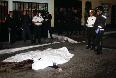 Lesly Rosario López, quien estaba embarazada, fue asesinada junto  a sus hijas. La acusación se hizo  en noviembre.