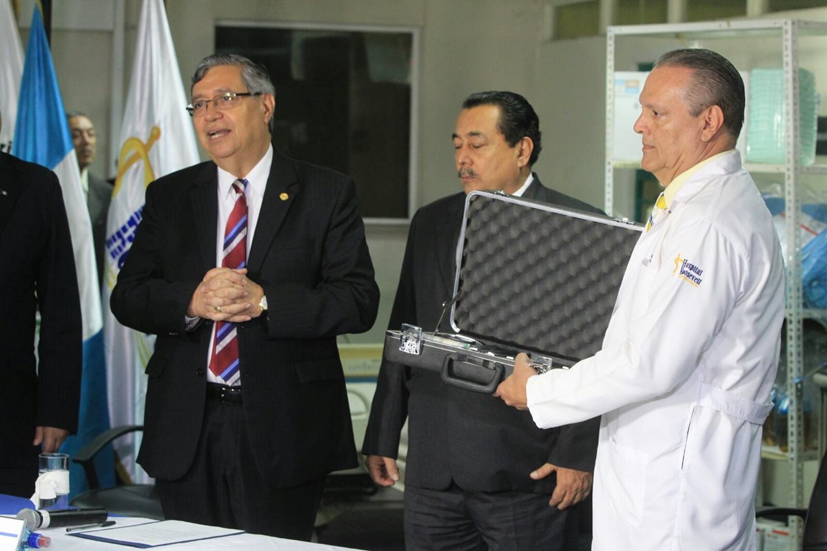 El vicepresidente, Jafeth Cabrera, aseveró que no se pedirá un estado de Calamidad por la crisis en Salud. (Foto Prensa Libre: Esbin García)