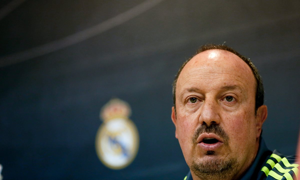 Rafa Benítez durante la conferencia de prensa, previo al partido de mañana del Real Madrid. (Foto Prensa Libre: EFE)