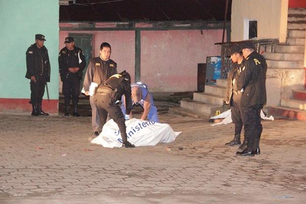 Lugar donde  fueron linchadas dos presuntas extorsionistas, en San Cristóbal Totonicapán. (Foto Prensa Libre: Édgar Domínguez)