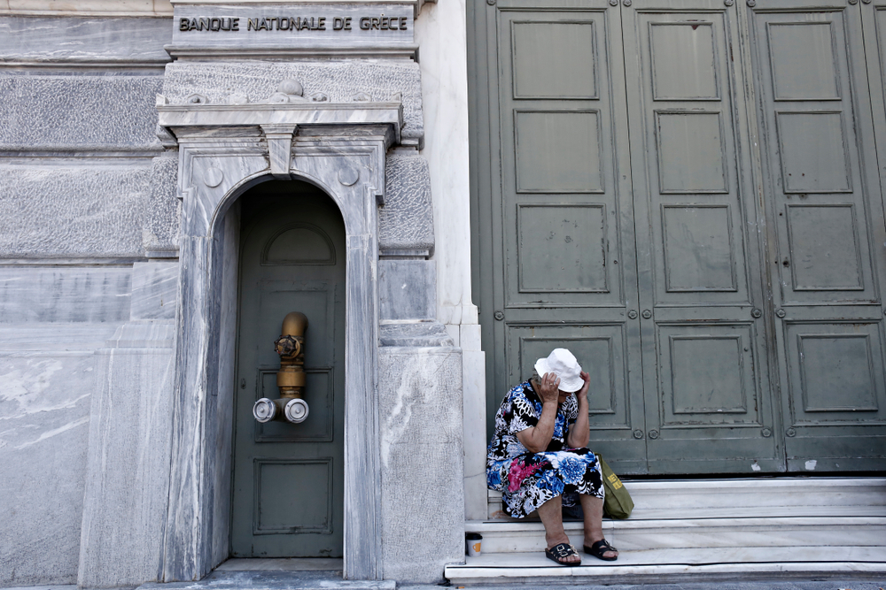Tras ocho años bajo rescates, Grecia no siente que mejoró la economía