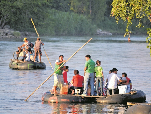 El río Suchiate, frontera natural entre Guatemala y México, es una zona de paso de decenas de miles de inmigrantes centroamericanos que buscan llegar a Estados Unidos. (Foro Prensa Libre: Hemeroteca PL)
