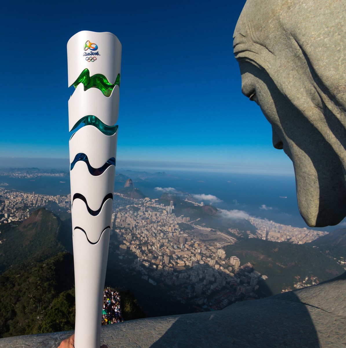 El Cristo de Corcovado también espera la llegada de los Juegos Olímpicos de Río 2016. (Foto Prensa Libre: AFP)