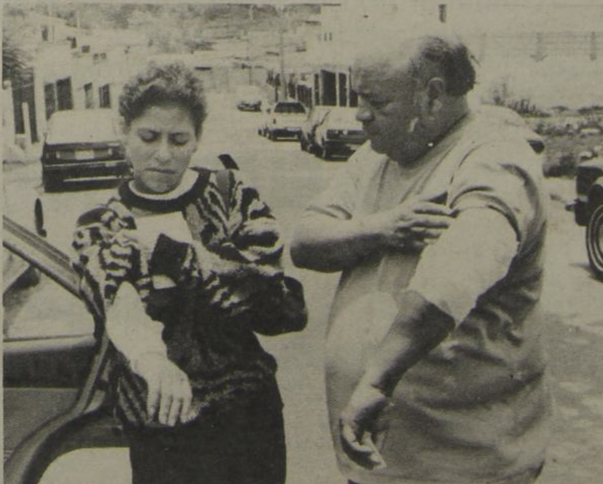 Elsa Yolanda Tánchez de Rodas y su esposo, Mario Alfonso Rodas Alemán, muestran las quemaduras sufridas durante el accidente aéreo el 5/5/1990. (Foto: Hemeroteca PL)