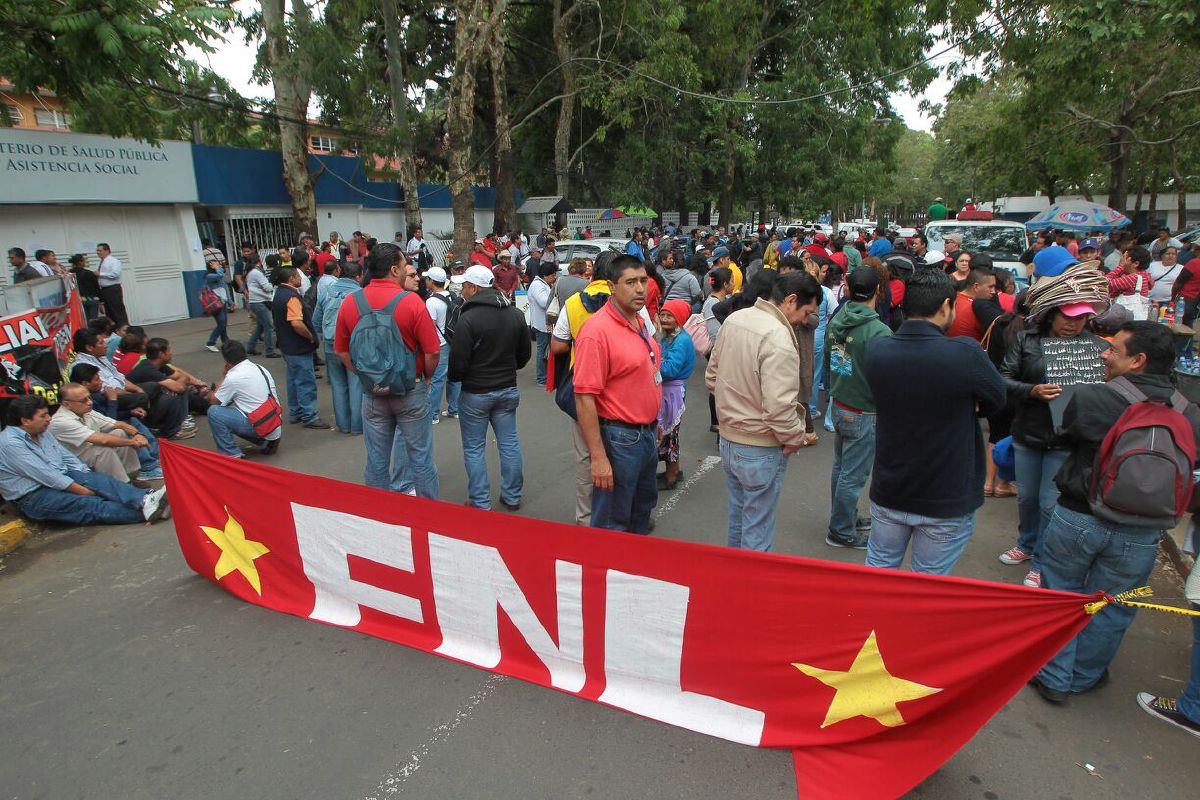Los salubristas esperan una asamblea sindical para decidir las acciones a tomar, sin descartar la paralización de labores. (Foto Prensa Libre: Hemeroteca PL)
