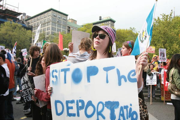 Migrantes guatemaltecos esperan que el gobierno de Estados Unidos ponga fin a las deportaciones. (Foto Prensa Libre: Archivo)
