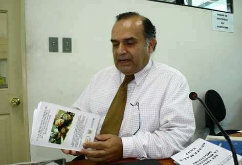 El juez de Escuintla, Fernando Peralta fue enviado a juicio, por su implicación en adopciones ilegales. (Foto Prensa Libre: Archivo)