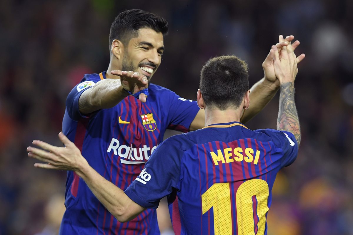 La falta de gol de Lionel Messi con la albiceleste es una de las más cuestionadas, al igual que la de sus compañero de fórmula en el Barceloan, Luis Suárez con Uruguay. (Foto Prensa Libre: AFP)