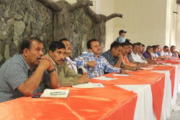 Delegados de Gobierno y alcaldes de Huehue hablan sobre los  proyectos del Codede.