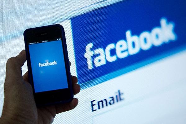 La red Facebook logra nuevo valor máximo. (Foto Prensa Libre: AFP)