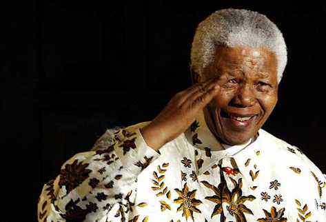 Nelson Mandela, expresidente de Sudáfrica muere a los 98 años. (Foto Prensa Libre: AFP)