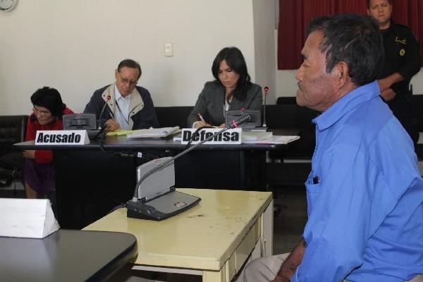 Bernardino  Orantes declara en   tribunal.