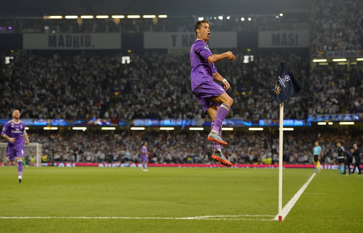 Cristiano Ronaldo festeja después de marcar el provisional 1-0 del Real Madrid, en Cardiff.