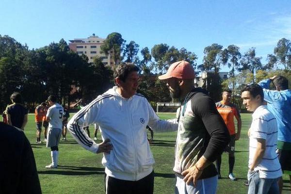 Francisco Melgar, captado en el entrenamiento de los estudiosos en Los Arcos. (Foto Prensa Libre: Gloria Cabrera)